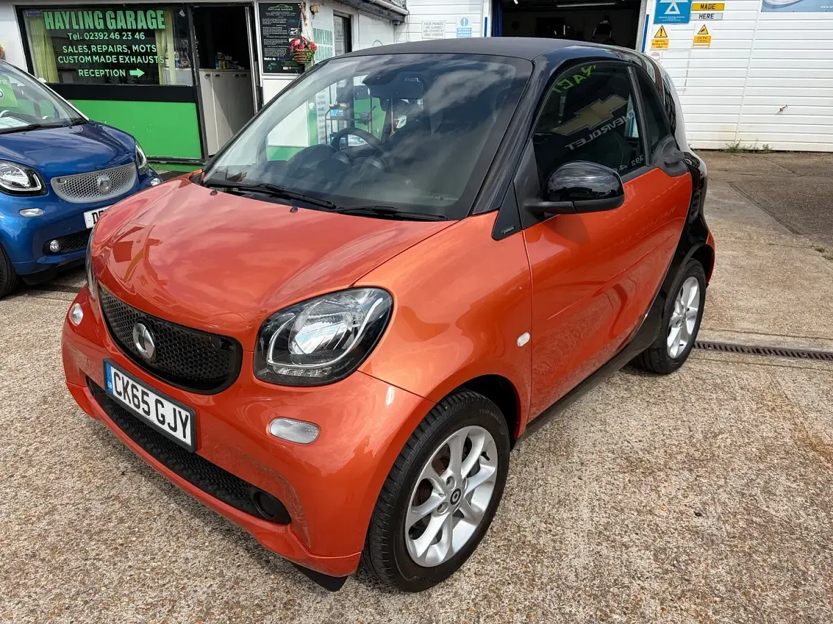 Used Smart ForTwo Coupé Passion 71 HP (52 kW) 2015 Orange Coupe