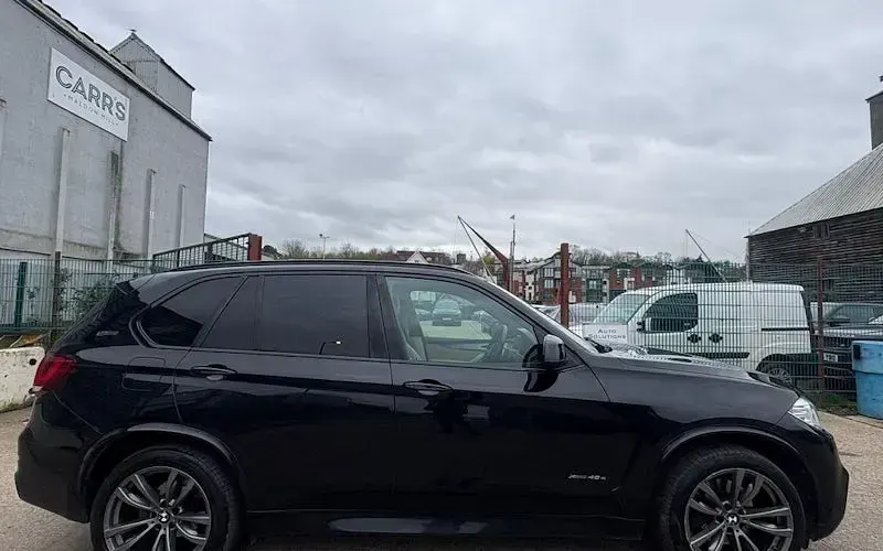 Usado BMW X5 M Sport 313 HP (230 kW) 2017 Preto SUV