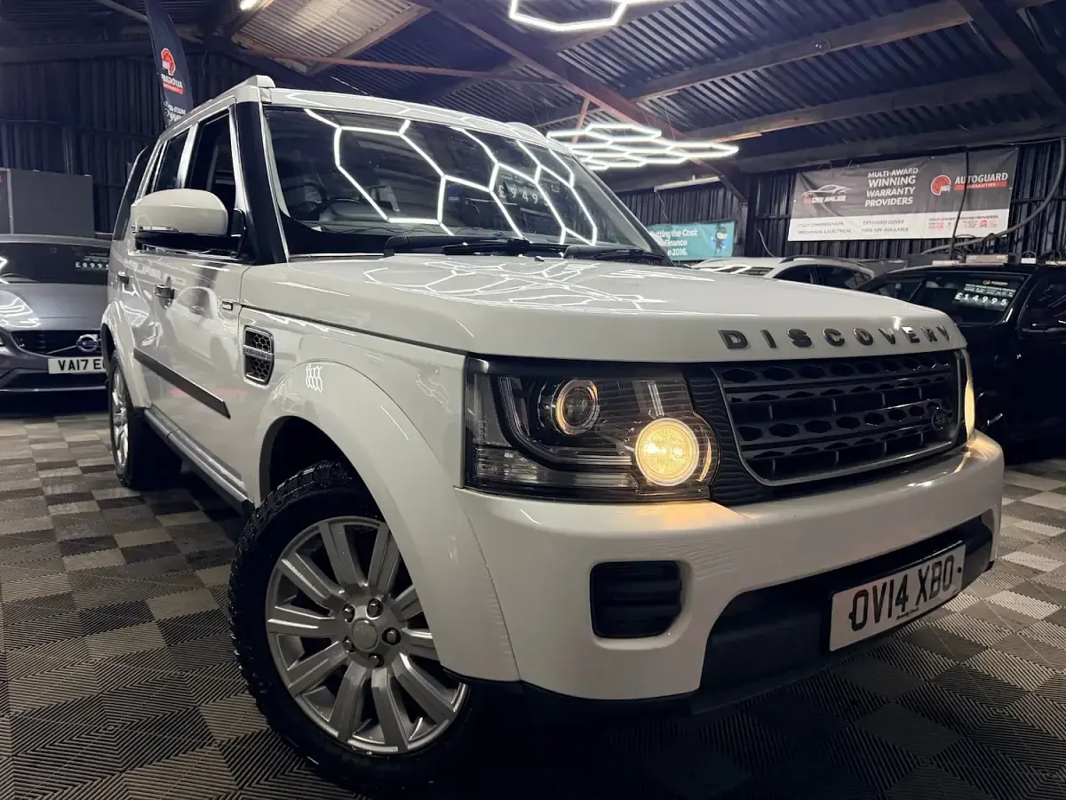 Used Land Rover Discovery 4 2014 White SUV