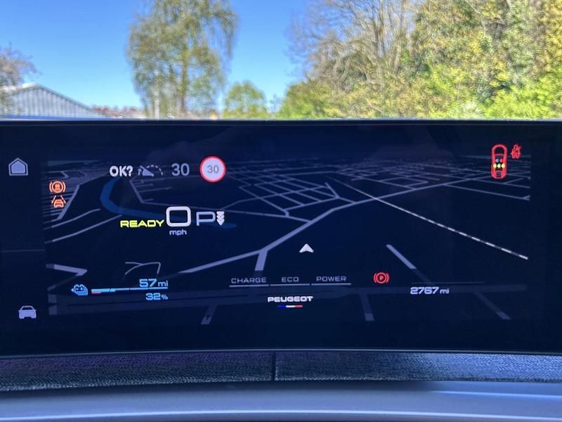 Used Peugeot e-3008 GT 152 kW (207 HP) 2025 Grey SUV