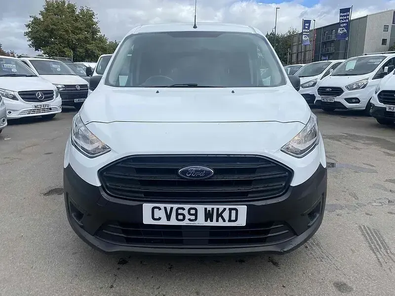 Used Ford Transit 100 HP (73 kW) 2019 White Van