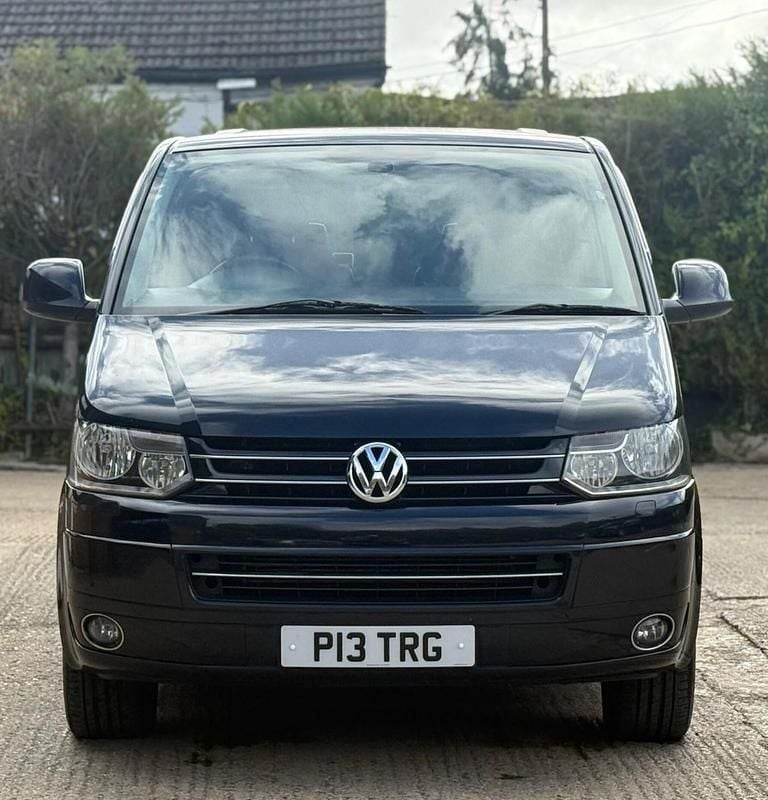Black Used 2010 VW Caravelle Executive MPV | £14,490 (Good price) - Image 1/2