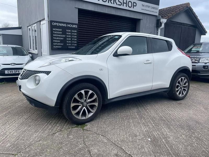 Used Nissan Juke Tekna 2014 White SUV