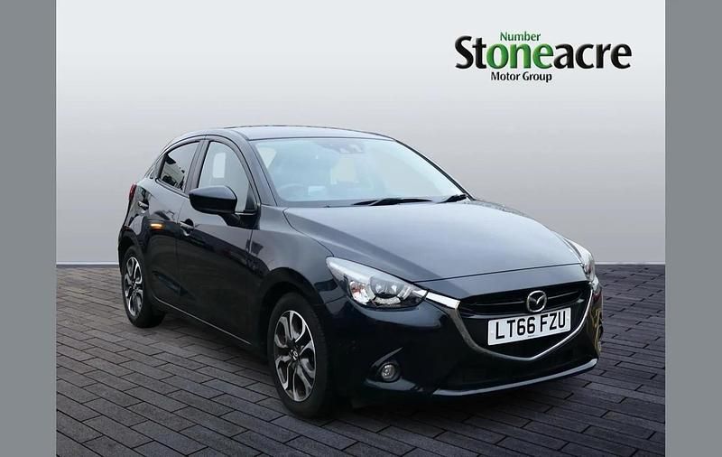 Used Mazda 2 Inclusive 115 HP (84 kW) 2016 Black Hatchback