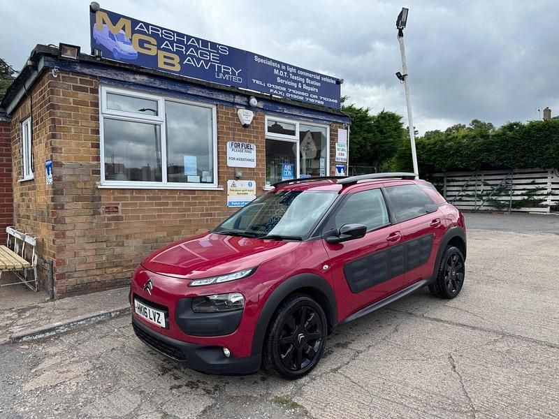 Red Used 2016 Citroën C4 Cactus Flair Hatchback | £3,995 (Fair price) - Image 1/4