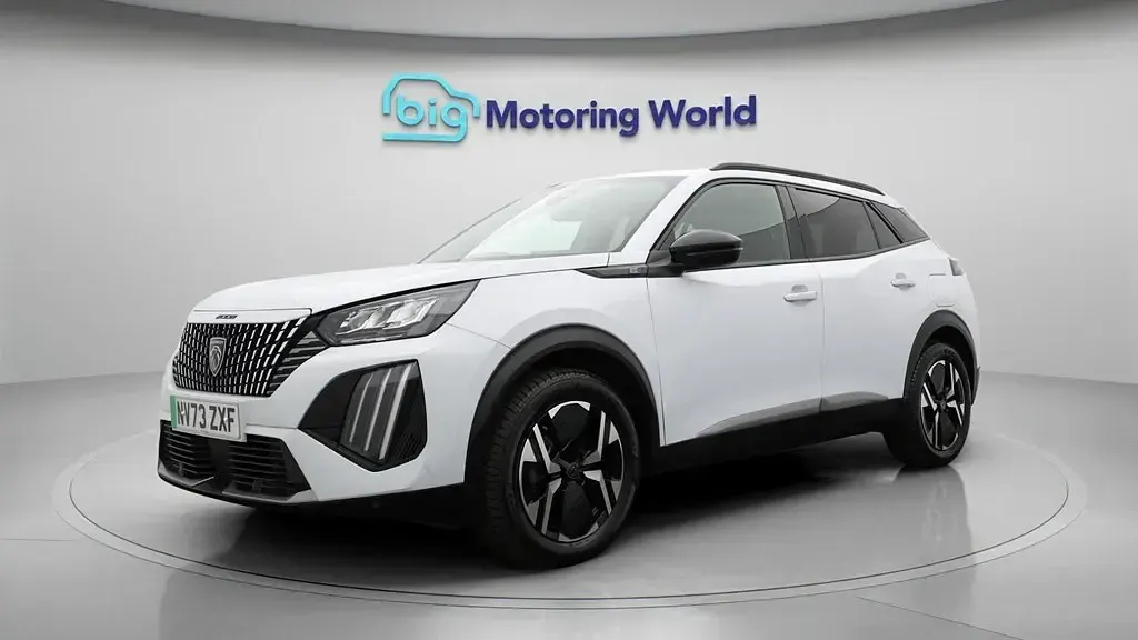 Used Peugeot e-2008 Allure 114 kW (156 HP) 2024 SUV