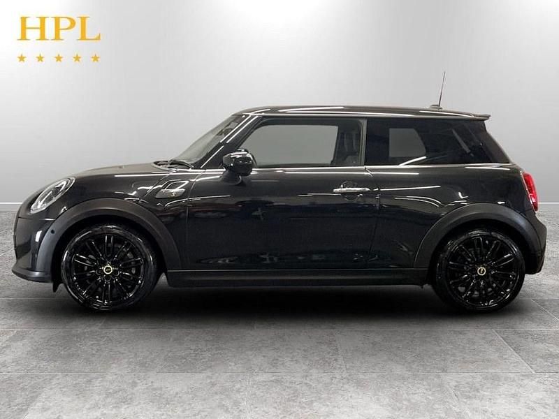 Used Mini Cooper SE Hatch 135 kW (184 HP) 2023 Black Hatchback