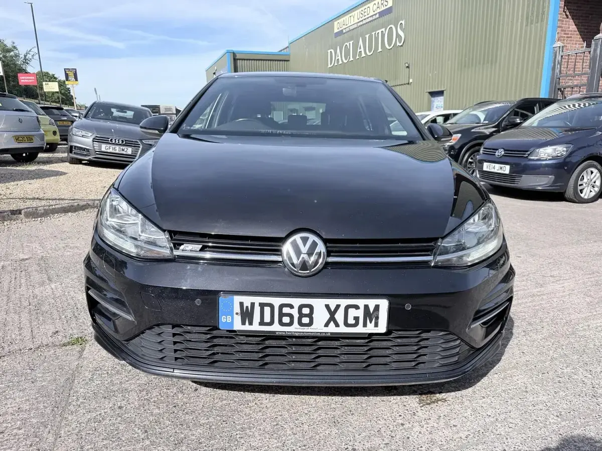 Used VW Golf VII R-line 150 HP (110 kW) 2019 Black Hatchback