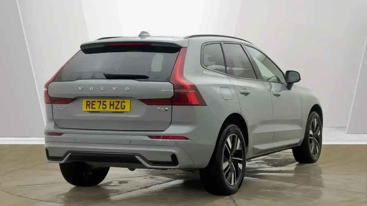 Used Volvo XC60 Plus 345 HP (253 kW) 2025 Grey SUV