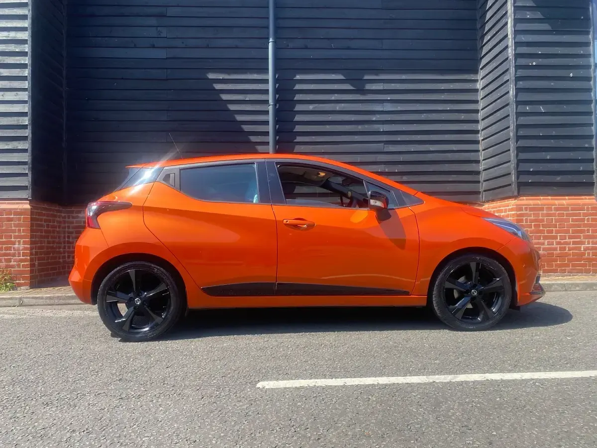 Used Nissan Micra Acenta 90 HP (66 kW) 2017 Orange Hatchback