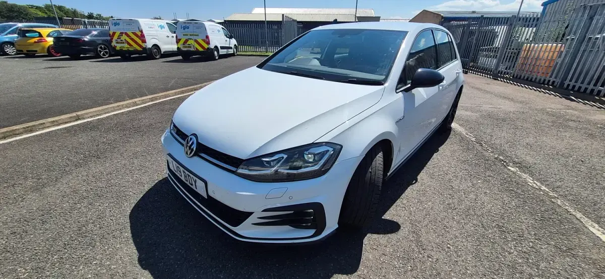 Used VW Golf VII GTD 2018 White Hatchback