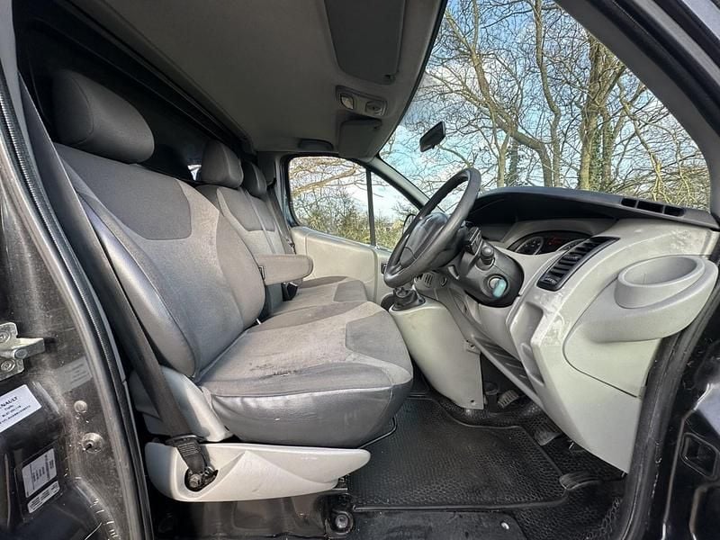 Used Renault Trafic 2008 Black MPV