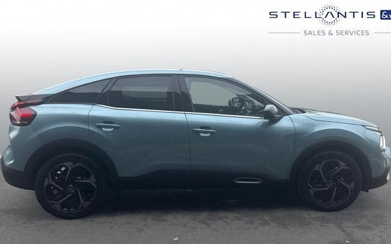 Used Citroën C4 PureTech 131 HP (96 kW) 2021 Red Hatchback