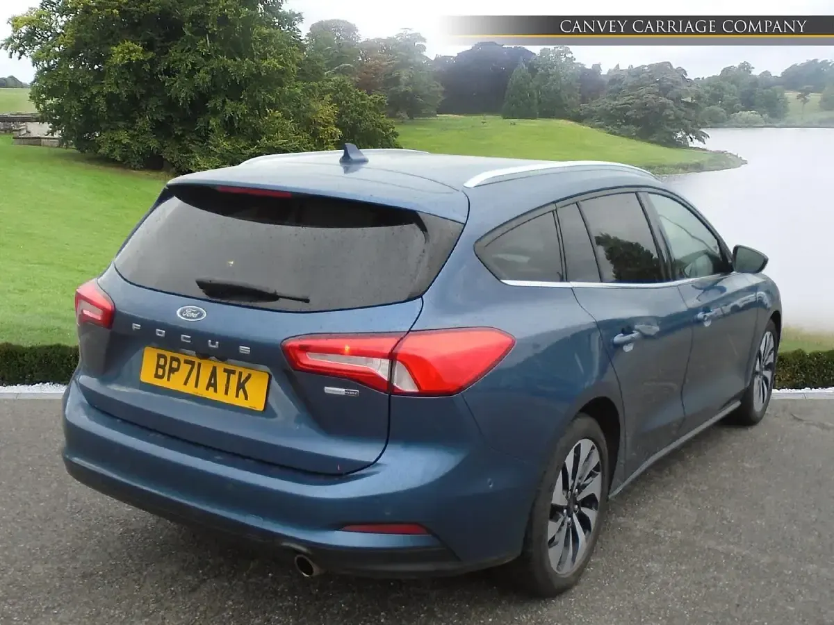 Used Ford Focus Zetec 2022 Blue Estate