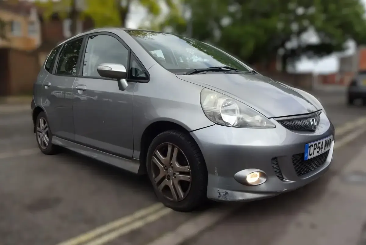 Used Honda Jazz Sport 83 HP (61 kW) 2004 Silver Hatchback