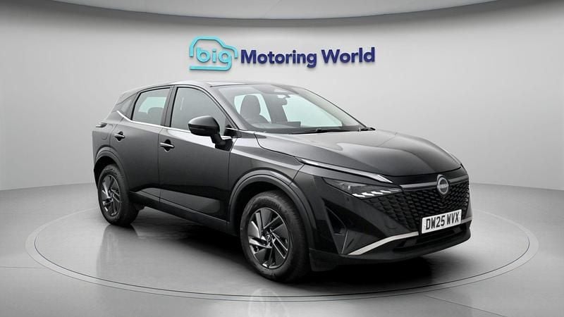 Used Nissan Qashqai Acenta Premium 140 HP (102 kW) 2025 Black SUV