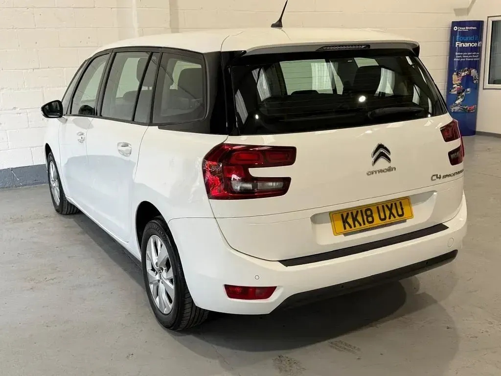Usado Citroën Grand C4 Picasso Touch 130 HP (95 kW) 2018 Branco Monovolume