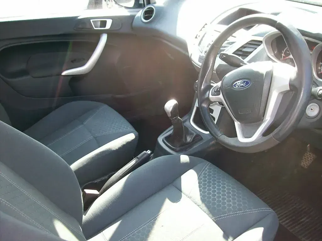 Used Ford Fiesta Zetec 2009 Silver Hatchback