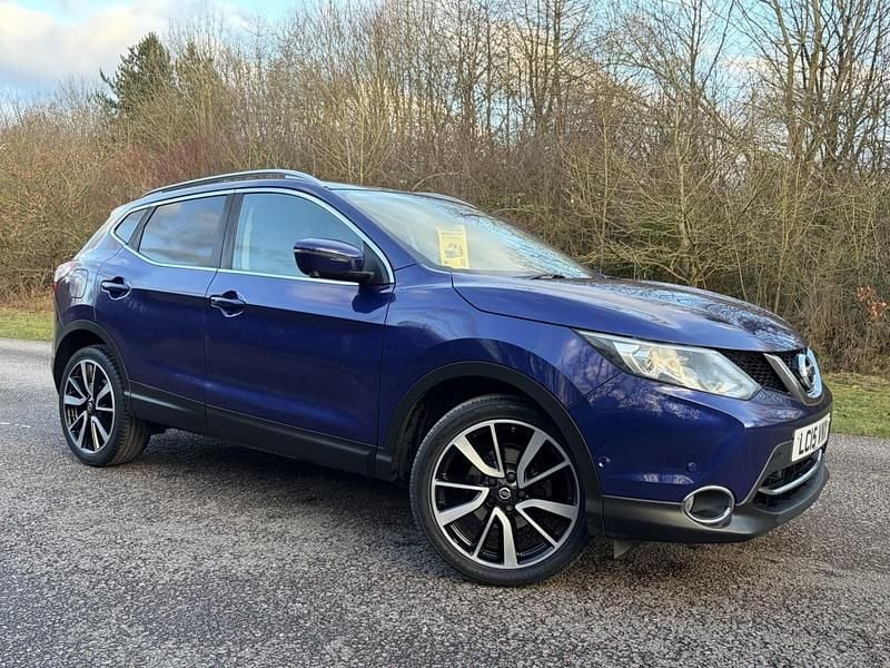 Used Nissan Qashqai Tekna 115 HP (84 kW) 2015 Blue SUV