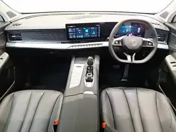 New MG MGS9 299 HP (219 kW) 2026 White SUV