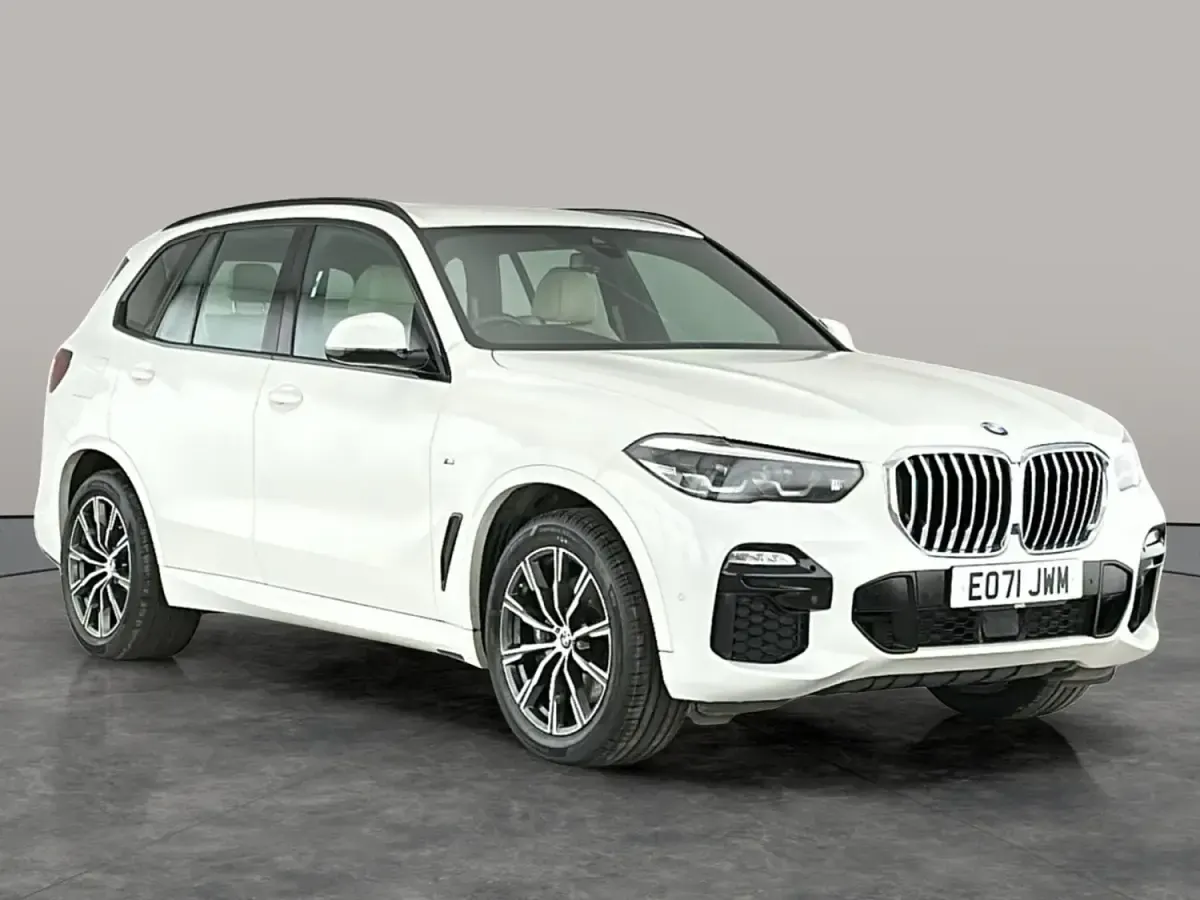 Used BMW X5 M Sport 286 HP (210 kW) 2021 White SUV