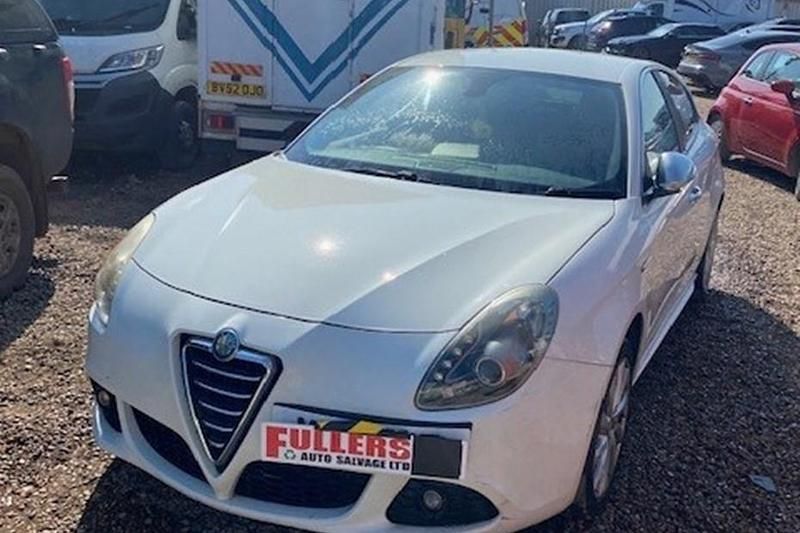 Used Alfa Romeo Giulietta Veloce 2011 White Hatchback