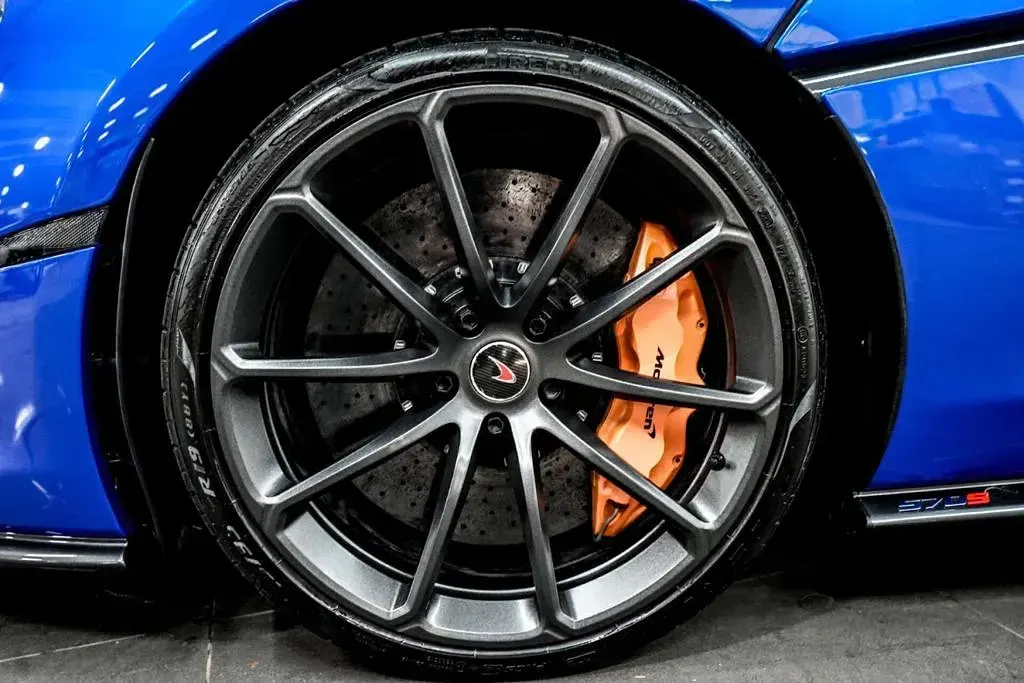 Used McLaren 570S 570 HP (419 kW) 2018 Blue Coupe