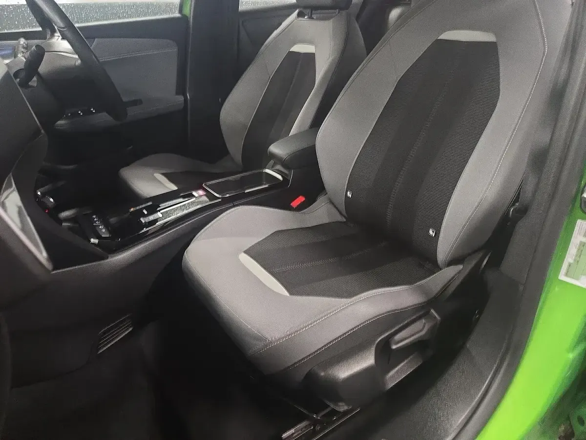 Used Vauxhall Mokka Elite 100 kW (136 HP) 2021 Green SUV