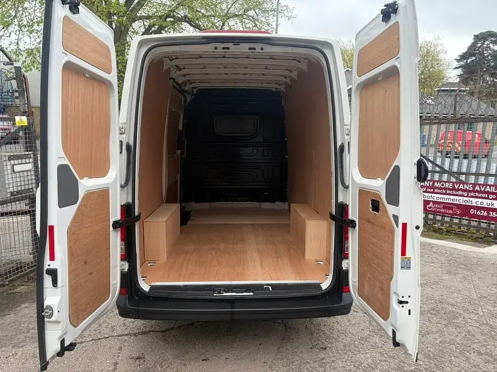Used VW Crafter Startline 140 HP (102 kW) 2021 White Van