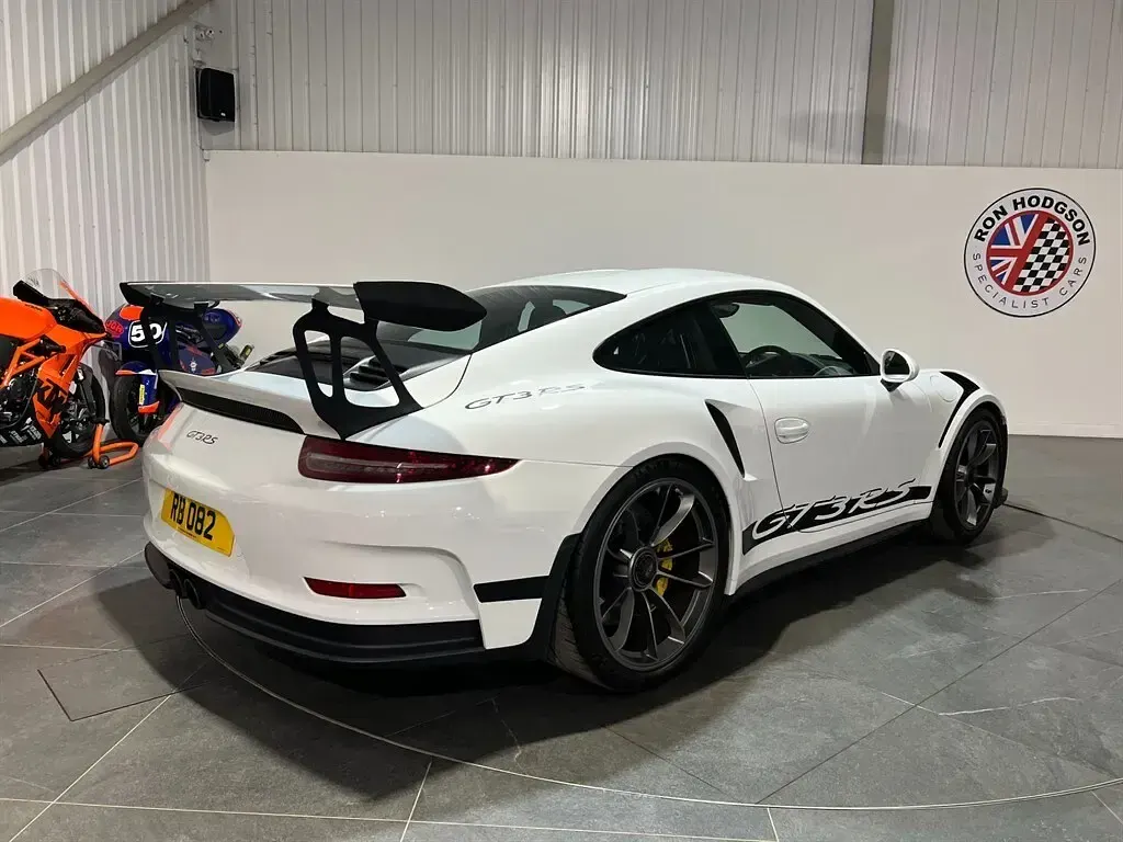 Used Porsche 911 GT3 RS 500 HP (367 kW) 2016 White Coupe