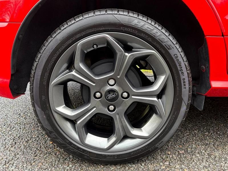 Used Ford Ecosport ST-Line 125 HP (91 kW) 2020 Red SUV