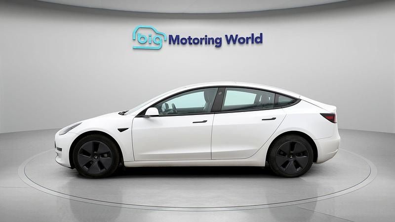 Used Tesla Model 3 RWD 222 kW (302 HP) 2022 White Sedan