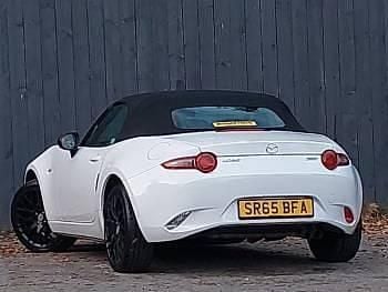 Used Mazda MX5 131 HP (96 kW) 2016 White Cabriolet