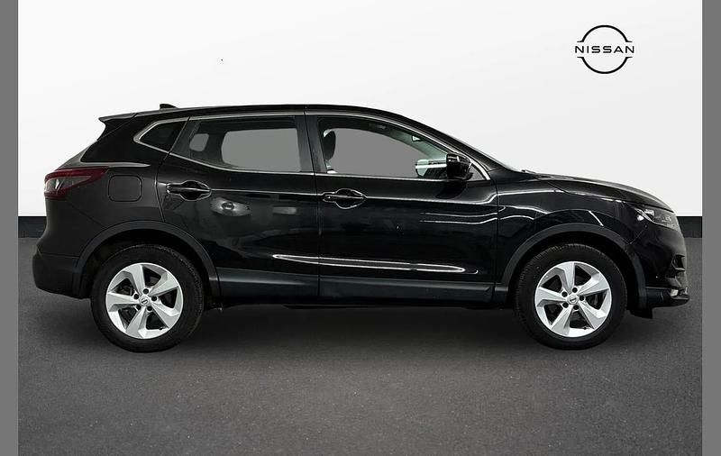 Used Nissan Qashqai Acenta Premium 160 HP (117 kW) 2020 Black SUV