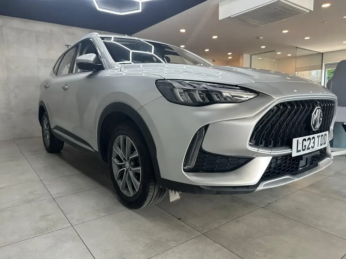 Used MG HS SE 162 HP (119 kW) 2023 Silver SUV