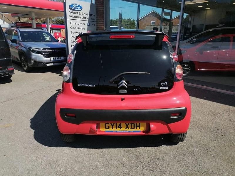 Usado Citroën C1 Platinum 68 HP (50 kW) 2014 Vermelho Citadino