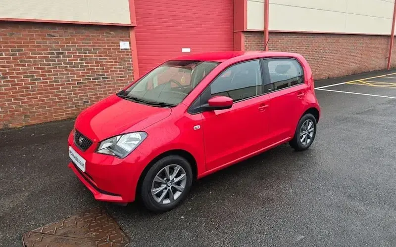 Usado Seat Mii I-Tech 60 CV (44 kW) 2014 Rojo Utilitario