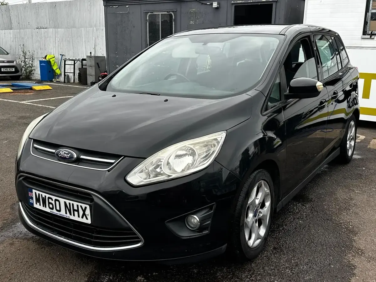Used Ford Grand C-Max Zetec 125 HP (91 kW) 2011 Black MPV