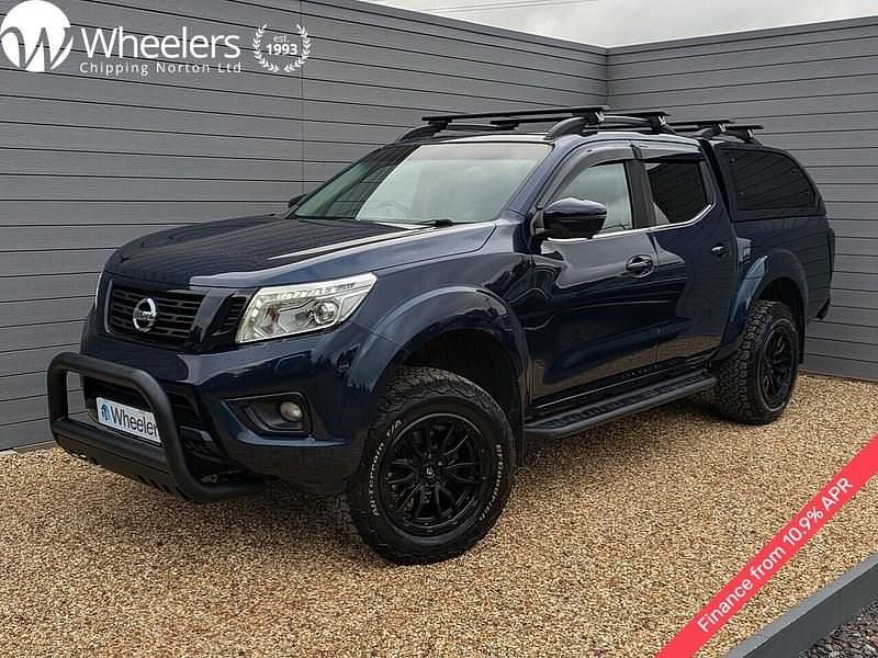 Blue Used 2017 Nissan Navara Tekna Pickup | £17,990 (Fair price) - Image 1/4