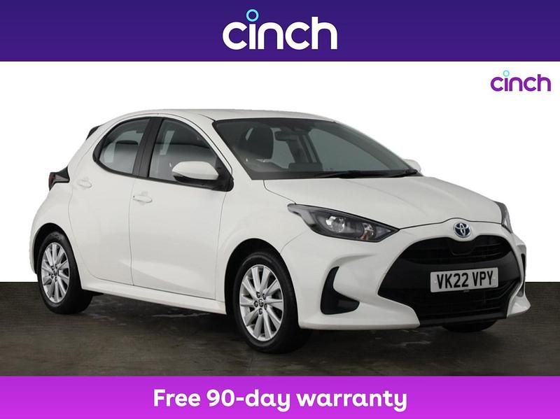 White Used 2022 Toyota Yaris Hybrid Hatchback | £15,449 (Good price) - Image 1/3