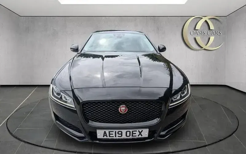 Used Jaguar XF Prestige 250 HP (183 kW) 2019 Black Sedan
