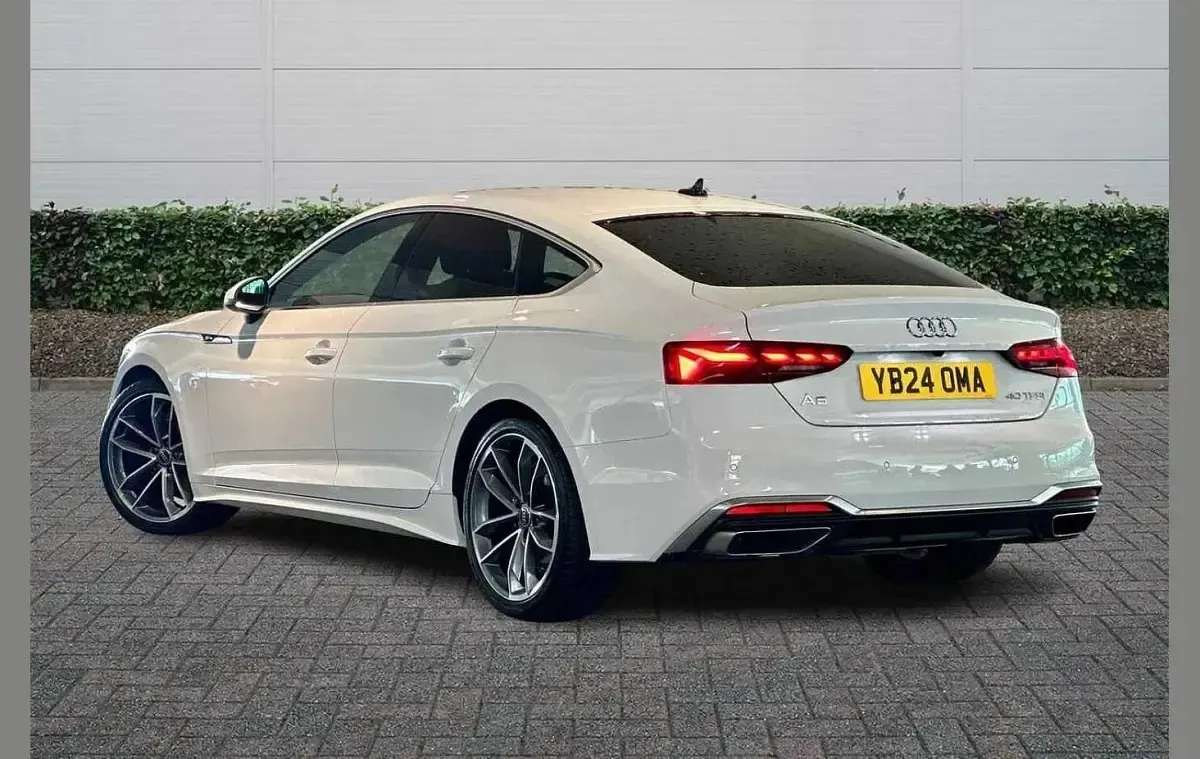 Used Audi A5 S-Line 200 HP (147 kW) 2024 White Hatchback