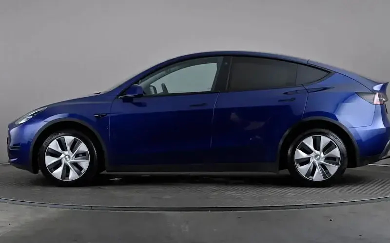 Used Tesla Model Y Long Range AWD 286 kW (389 HP) 2022 Blue SUV