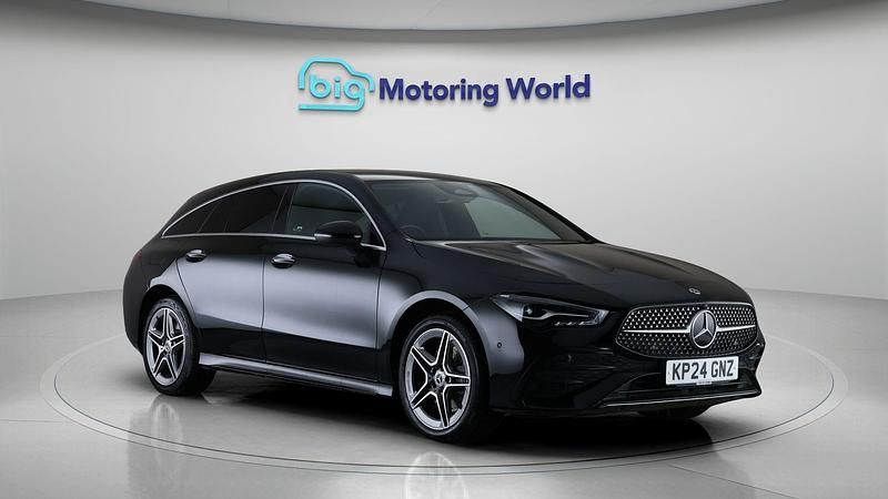 Used Mercedes CLA250e Shooting Brake Executive 218 HP (160 kW) 2024 Estate