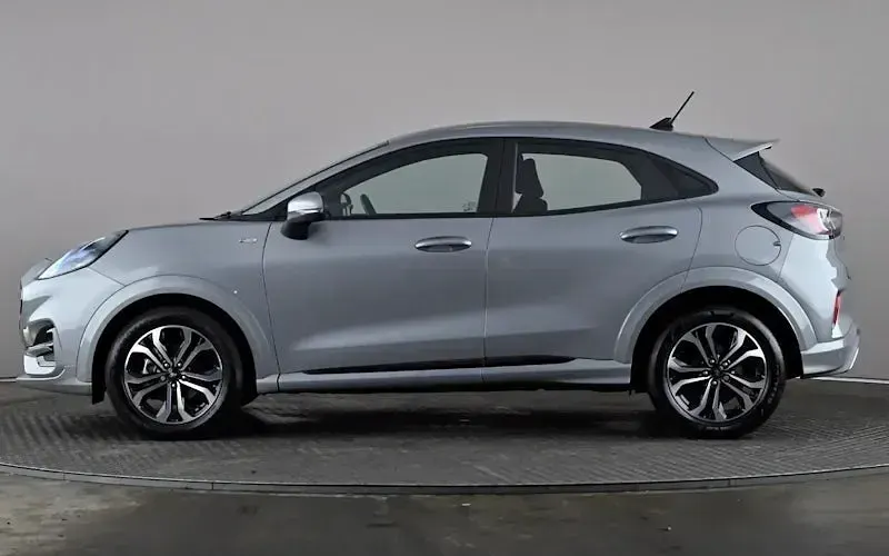 Used Ford Puma ST-Line 125 HP (91 kW) 2023 Silver SUV
