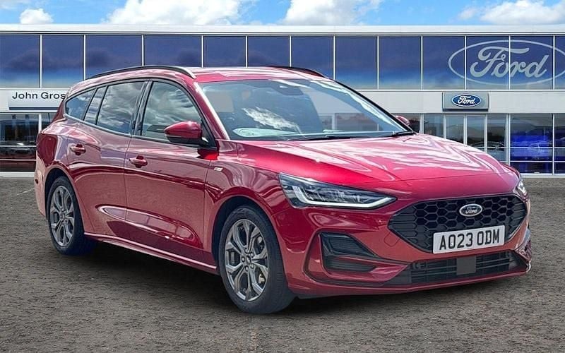 Used 2023 Ford Focus ST-Line Estate | £16,995 (Fair price) - Image 1/3