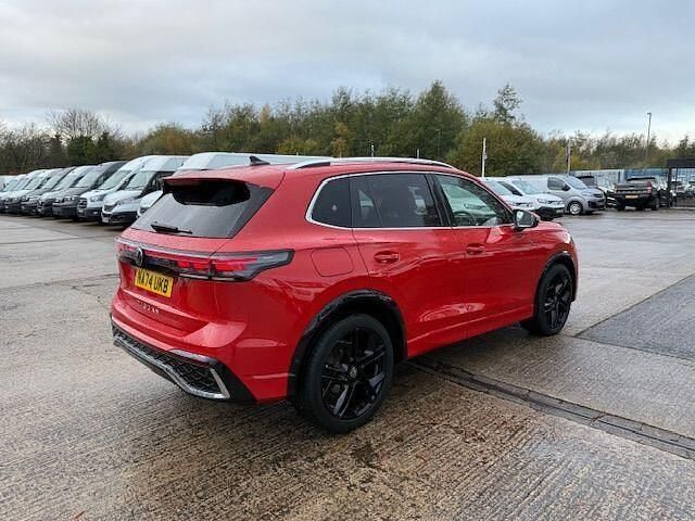 Used VW Tiguan R-line 150 HP (110 kW) 2024 Red SUV