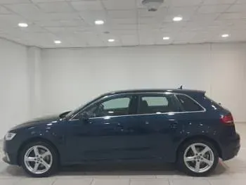 Used Audi A3 Sport 150 HP (110 kW) 2017 Blue Hatchback