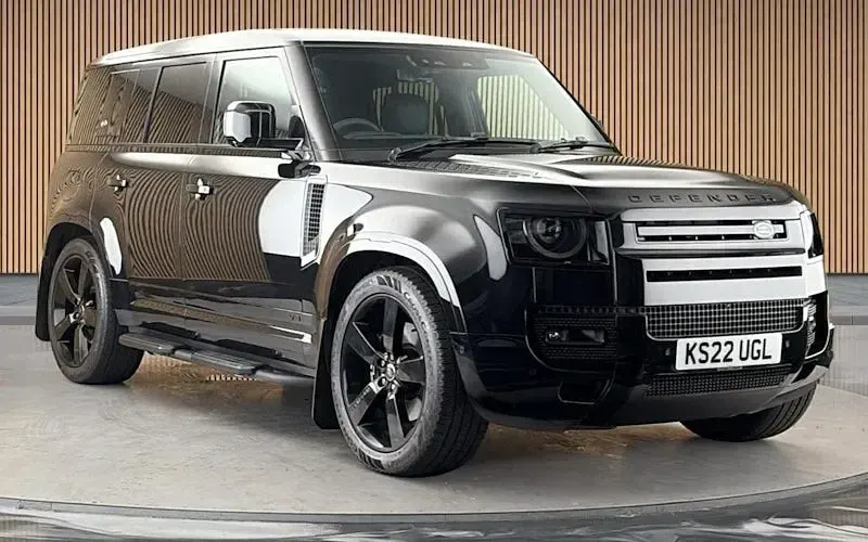 Used Land Rover Defender 525 HP (386 kW) 2024 SUV
