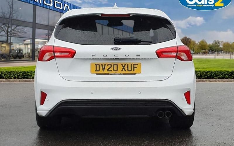 Used Ford Focus ST-Line X 125 HP (91 kW) 2020 White Hatchback